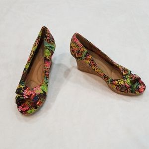 Dexflex Comfort Floral Peep Toe Wedge